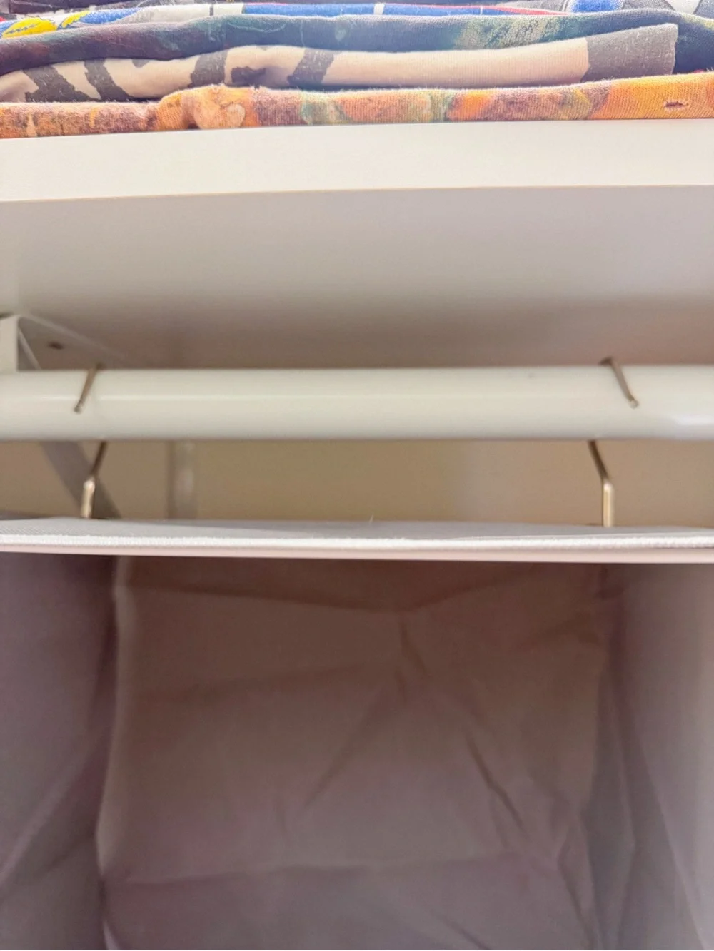HOLDN Storage Hanging Closet Organizer 4 Shelf Garment Rod Gray